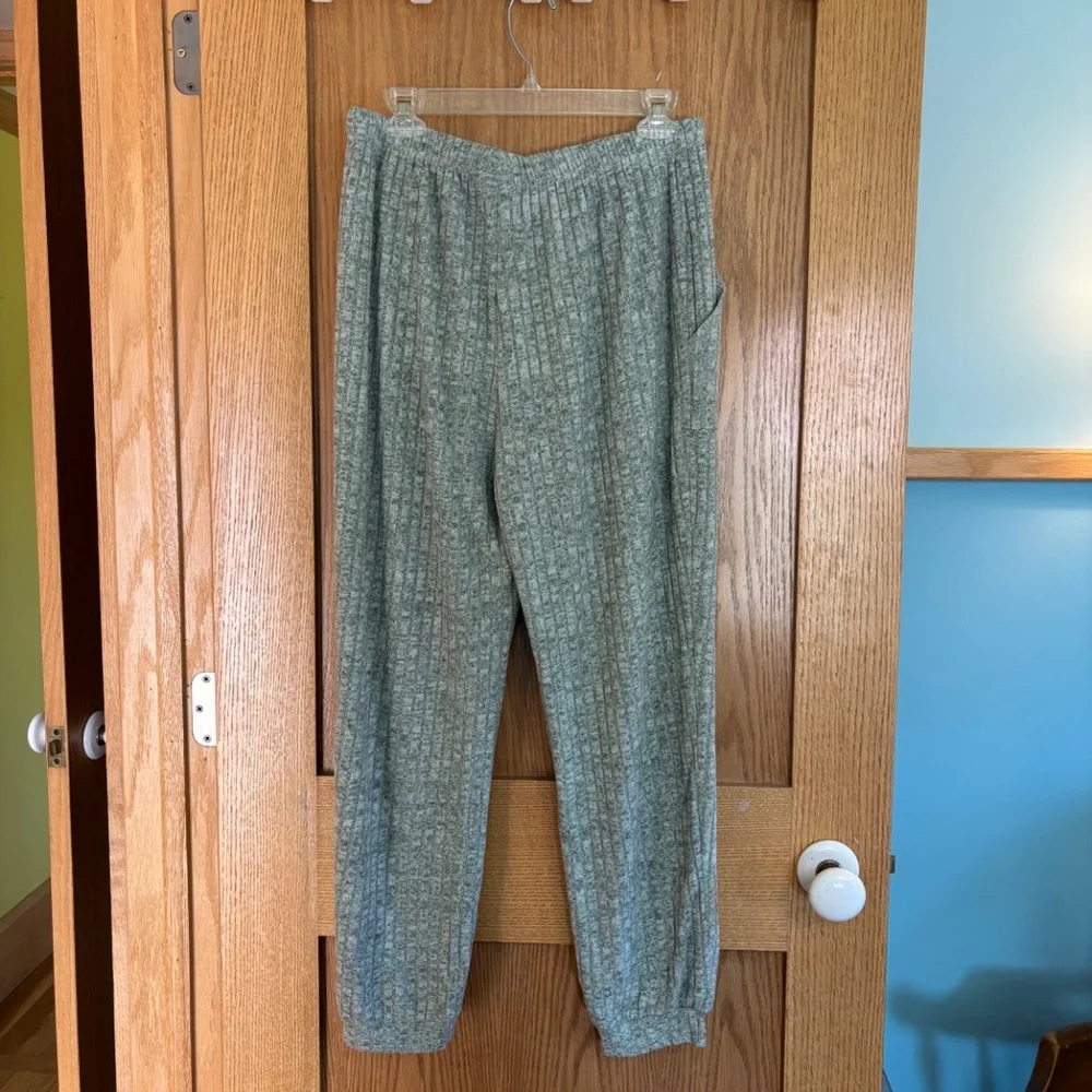 Wiholl Fuzzy Sage Green Pajama Loungewear Set Size Large - Picture 12 of 14